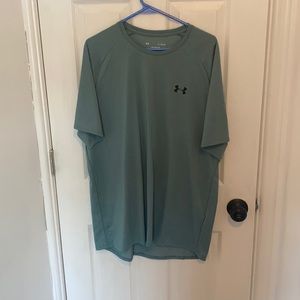 XL UA T-shirt